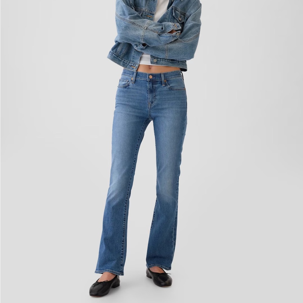 Gap Mid Rise Baby Boot Jeans
